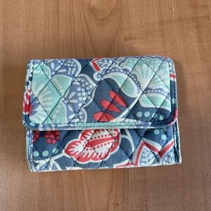 Vera Bradley Nomadic floral wallet billfold clutch bag